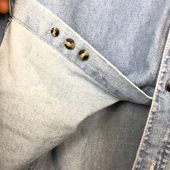 Mens Button Up Size Large Chambray Shirt Designated Driver Polar - Picture 4 of 7